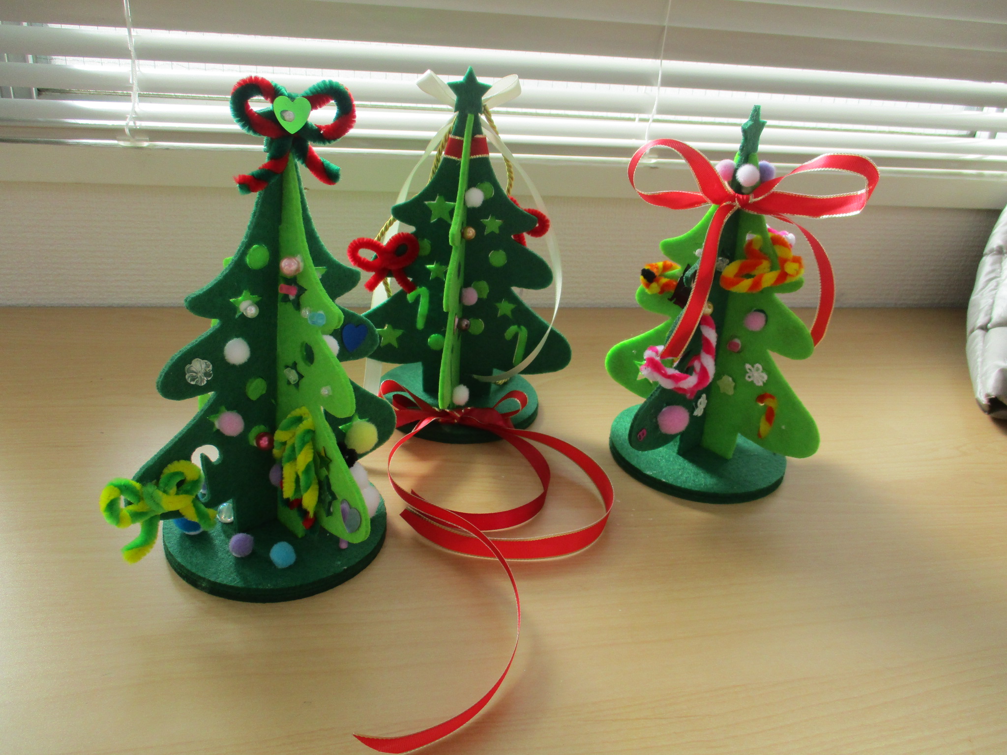 12月1日ﾜｰｸｼｮｯﾌﾟ「フェルトのクリスマスツリーをつくろう☆彡」をしま